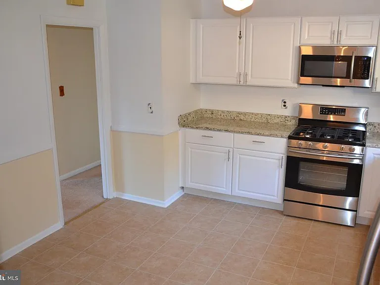 9210 Maple Rock Dr — Photo 9