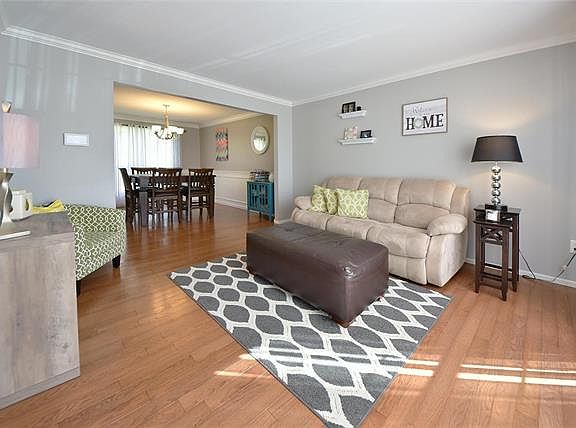 5th image of 5117 Kings Park Dr