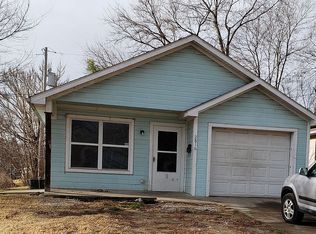 2816 Kensington Ave, Kansas City, MO 64128