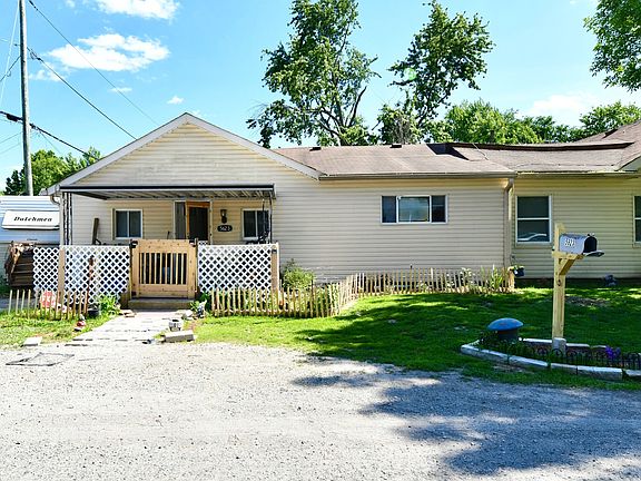 3rd image of 5623 E 18th St