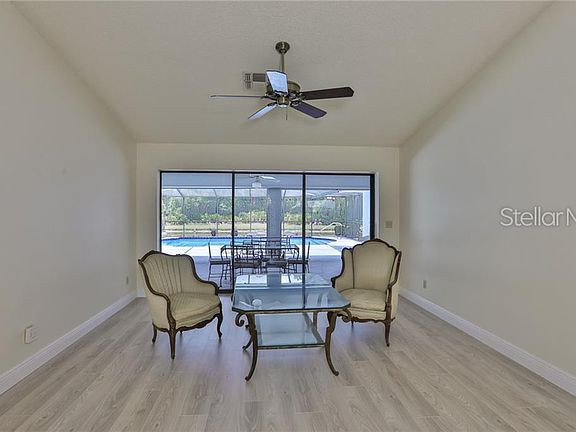 5th image of 2033 Berry Roberts Dr