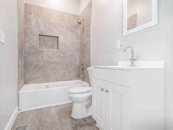 4th image of 3745 Feldwood Pl Unit 5