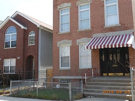 2nd image of 2741 W Adams St