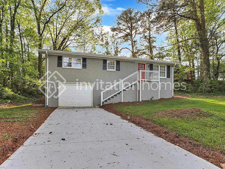 4891 Lehigh Dr — Photo 1
