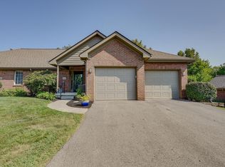 924 Village Brook Way, Columbus, OH 43235