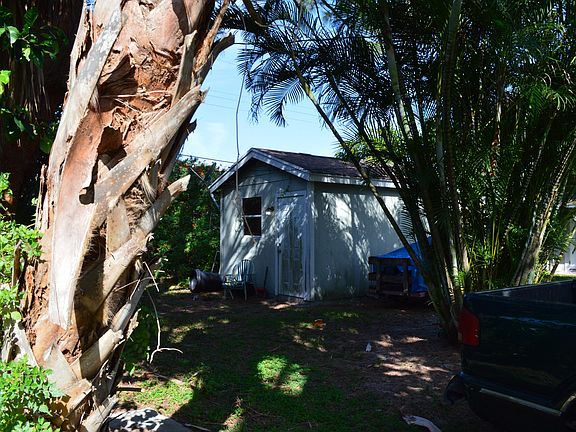 5th image of 1805 Breezy Ln