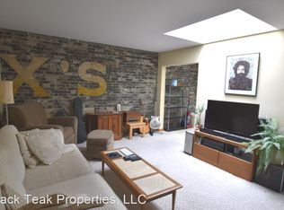 424 N Main St #6043815, Oshkosh, WI 54901