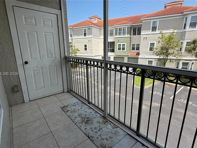 23500 Walden Center Dr #210 — Photo 19
