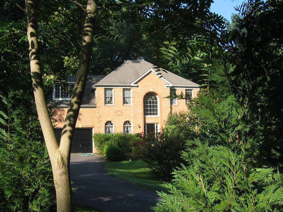 7607 Walton Lane