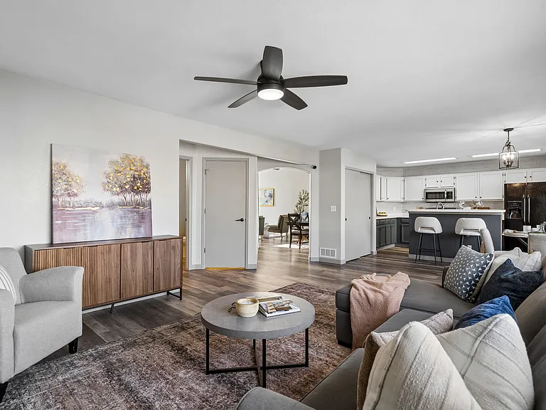 5247 E Hamilton Ave — Photo 13