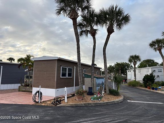 3rd image of 671 Galaxy Ln #192