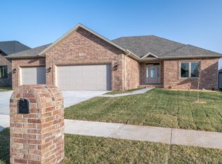 3801 W Broadmoor Street, Springfield, MO 65807