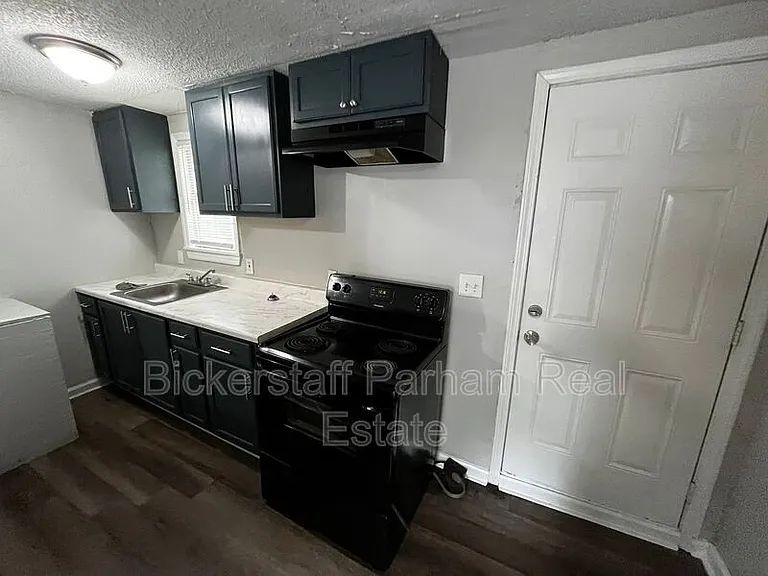 824 Winston Rd #A — Photo 6