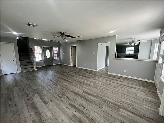 5th image of 3034 Twin Creek Dr