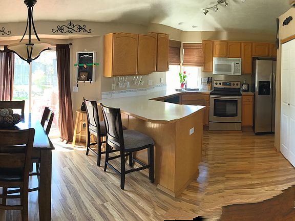 5th image of 23822 E Maxwell Dr