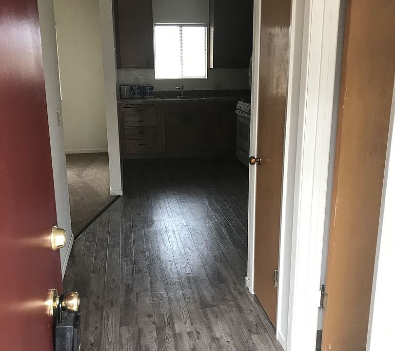 1st image of 800 24th Ave APT 21