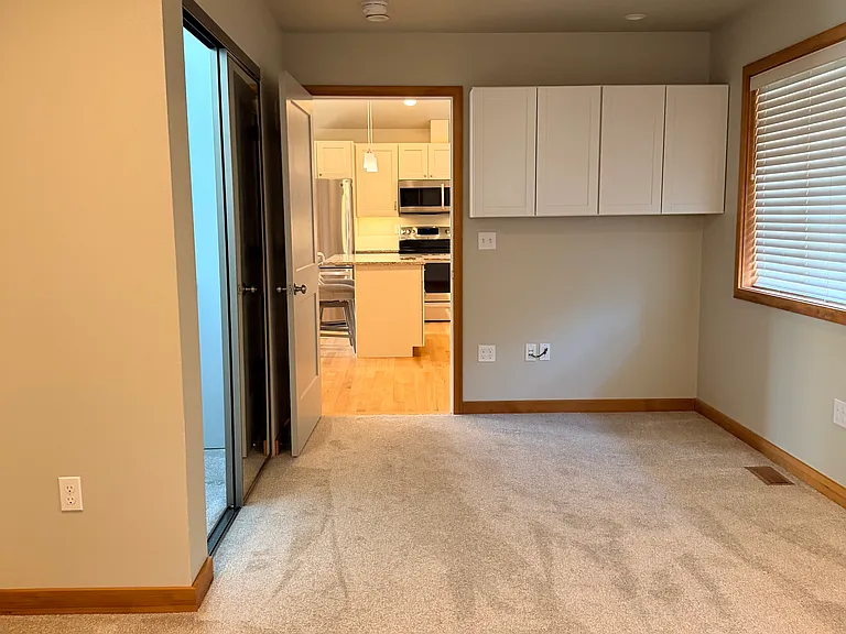 565 SE 10th Pl #ADU — Photo 12