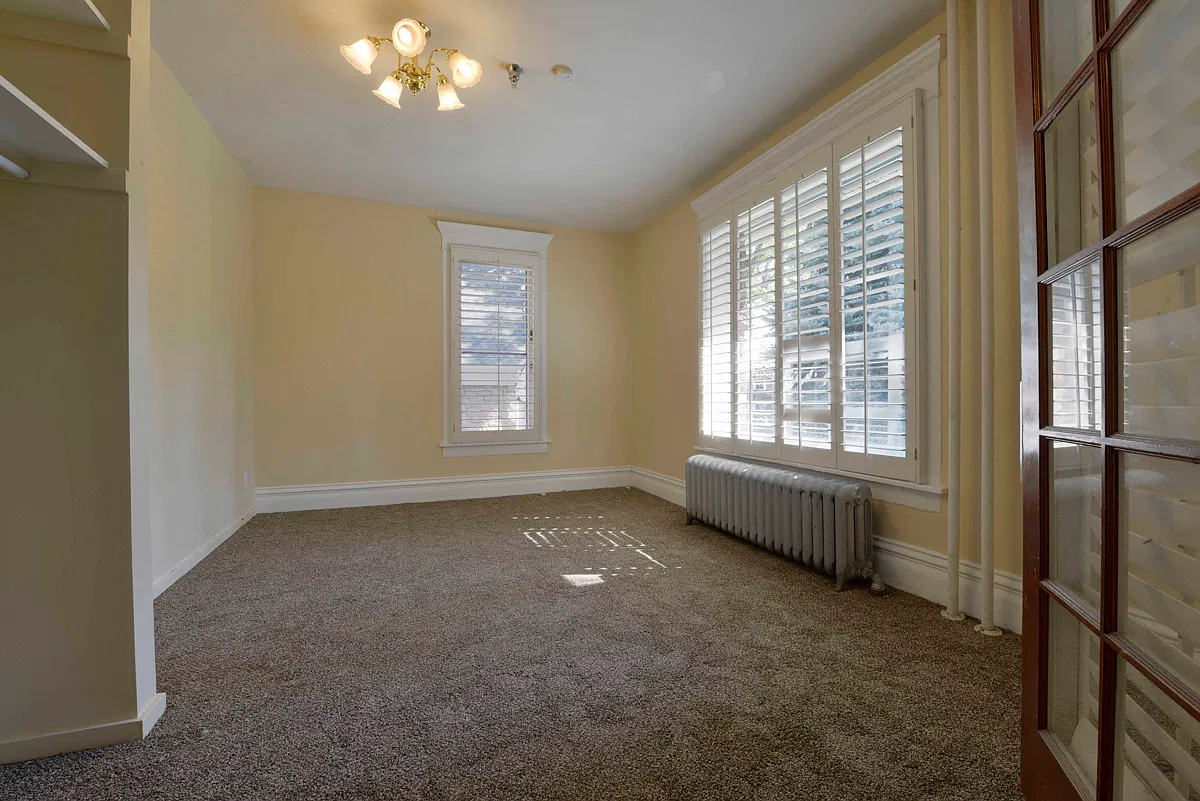 1139 12th Street — Photo 3