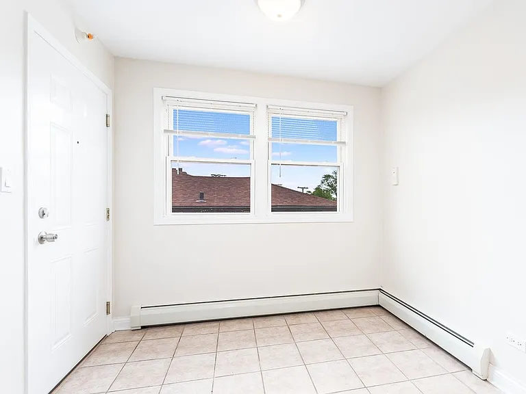 4629 Main St #3B — Photo 9