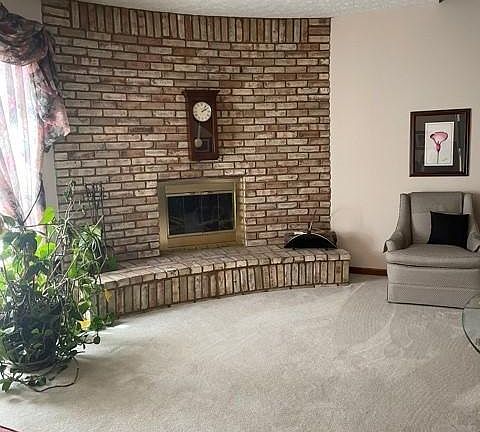 4th image of 4609 Sandringham Dr