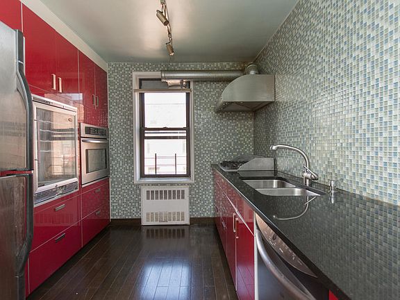 4th image of 6035 Broadway APT 8K