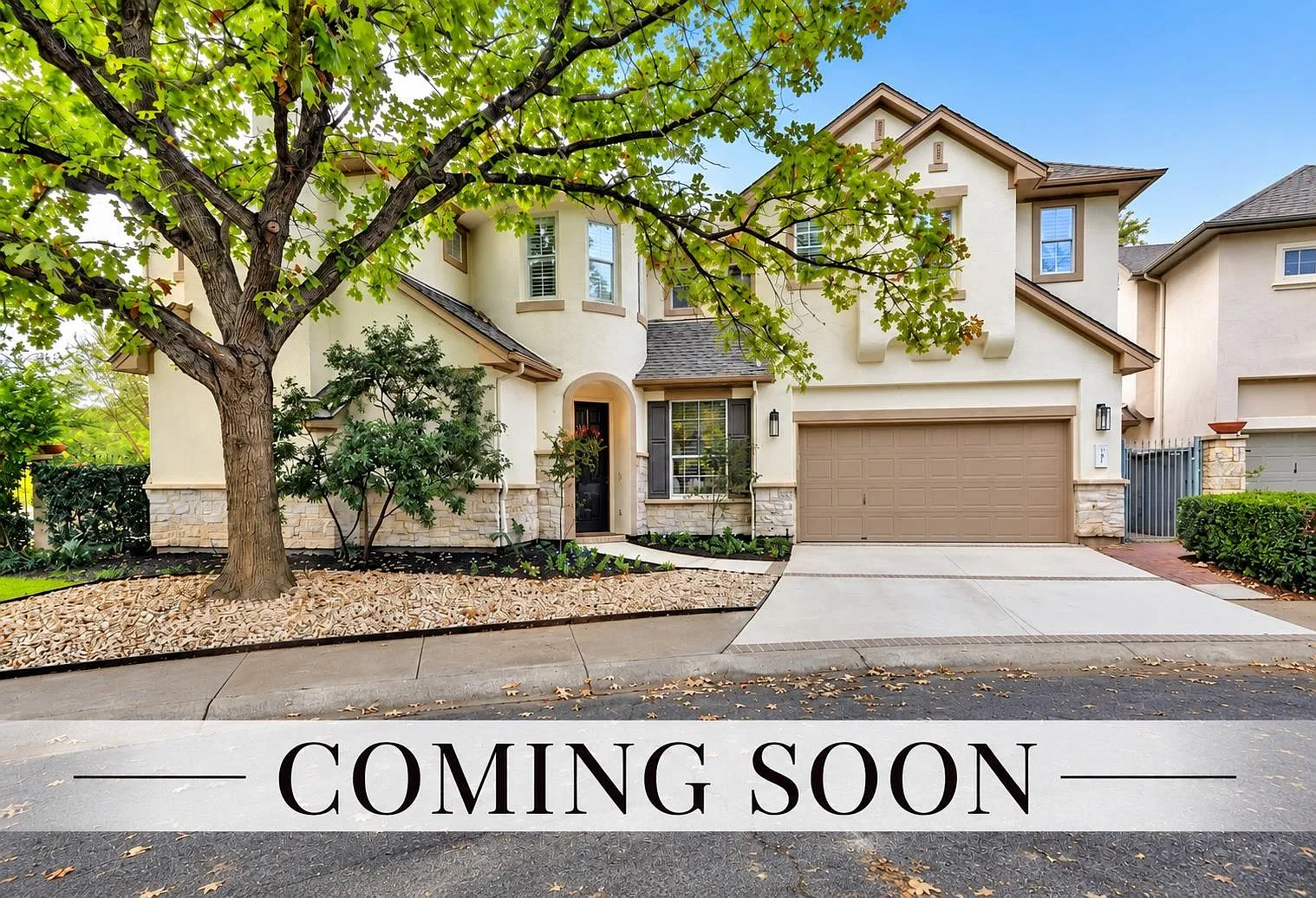 3 bed, 2.5 bath, 2304 sqft, $4,700 — Photo 1
