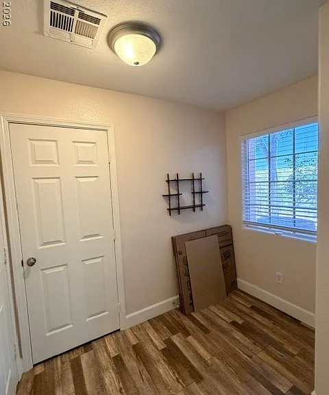 100 Harbor View Dr #0 — Photo 2