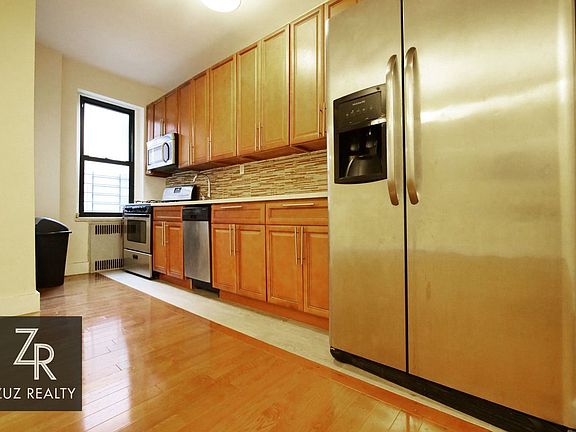 5th image of 75 E 21st St APT 5a
