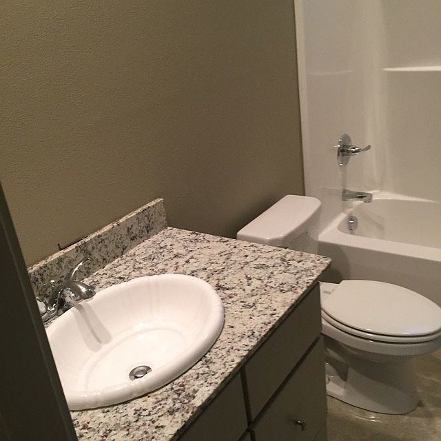 2nd image of 1806 Wilson Rd