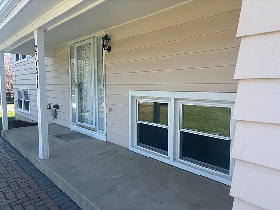 4th image of 27W327 Manchester Rd