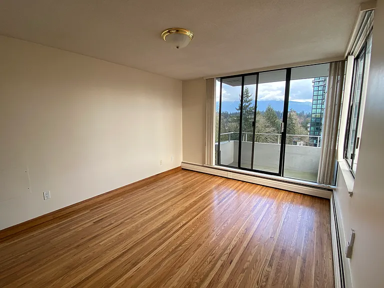 2075 Comox St #505 — Photo 10