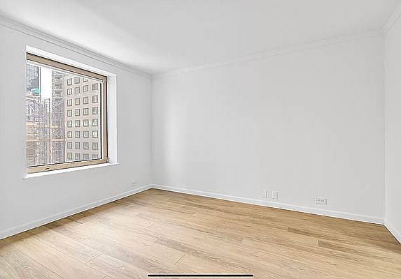 5th image of 106 Central Park S APT 11H