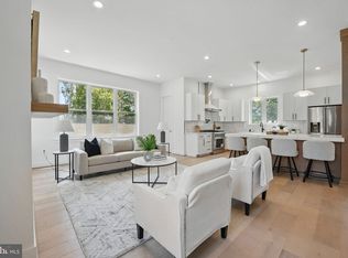 8005 Fairfax Rd, Alexandria, VA 22308