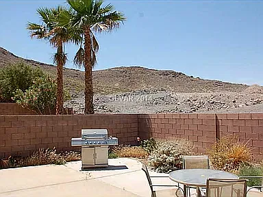 2 bed, 1038 sqft, $1,700 — Photo 3