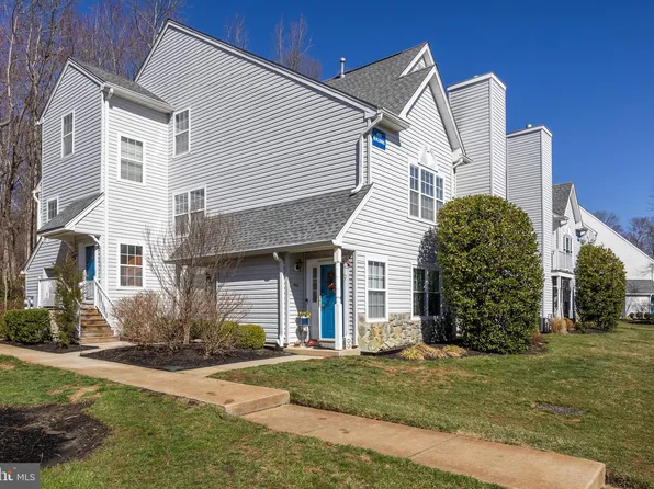 402 Quail Rd, Marlton, NJ 08053