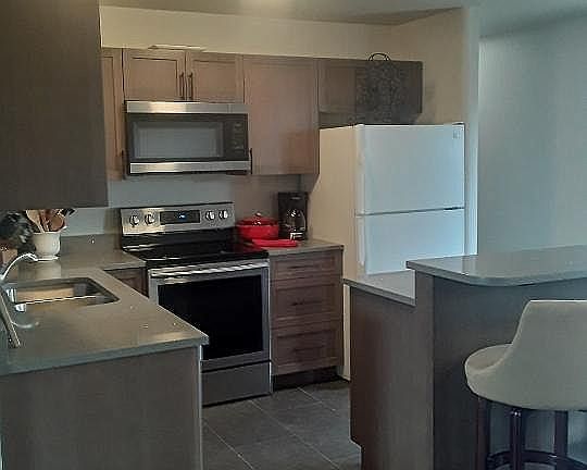 3rd image of 365 S Ashley Ave #2