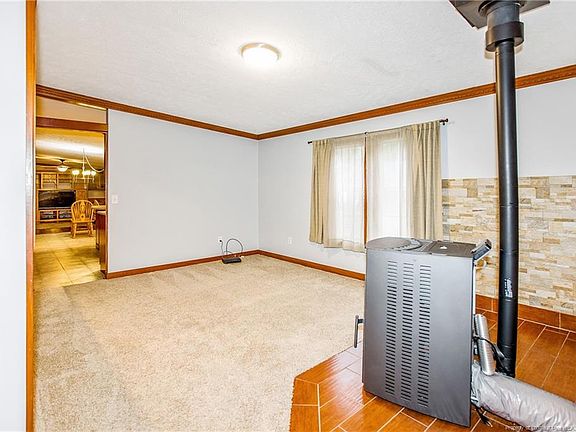 5th image of 203 Fondern Dr