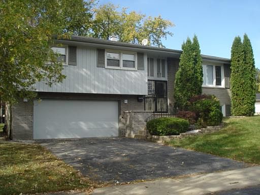 1st image of 8758 S Hillside Dr