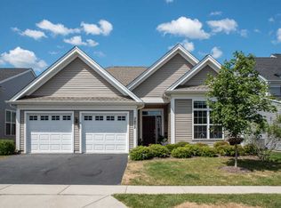 3852 Olympia Fields Dr, Elgin, IL 60124