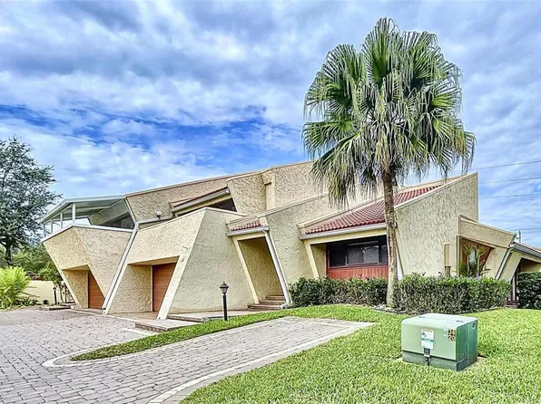 2 CASARENA COURT, WINTER HAVEN, FL 33881