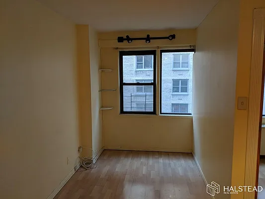 Rented by Halstead Real Estate | media 21