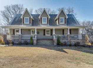 1093 Center Rd, Ozark, MO 65721