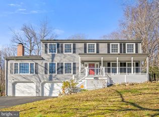 2435 Harpoon Dr, Stafford, VA 22554