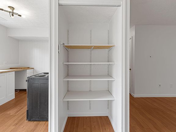 5th image of 1868 Stanhope Dr APT 1