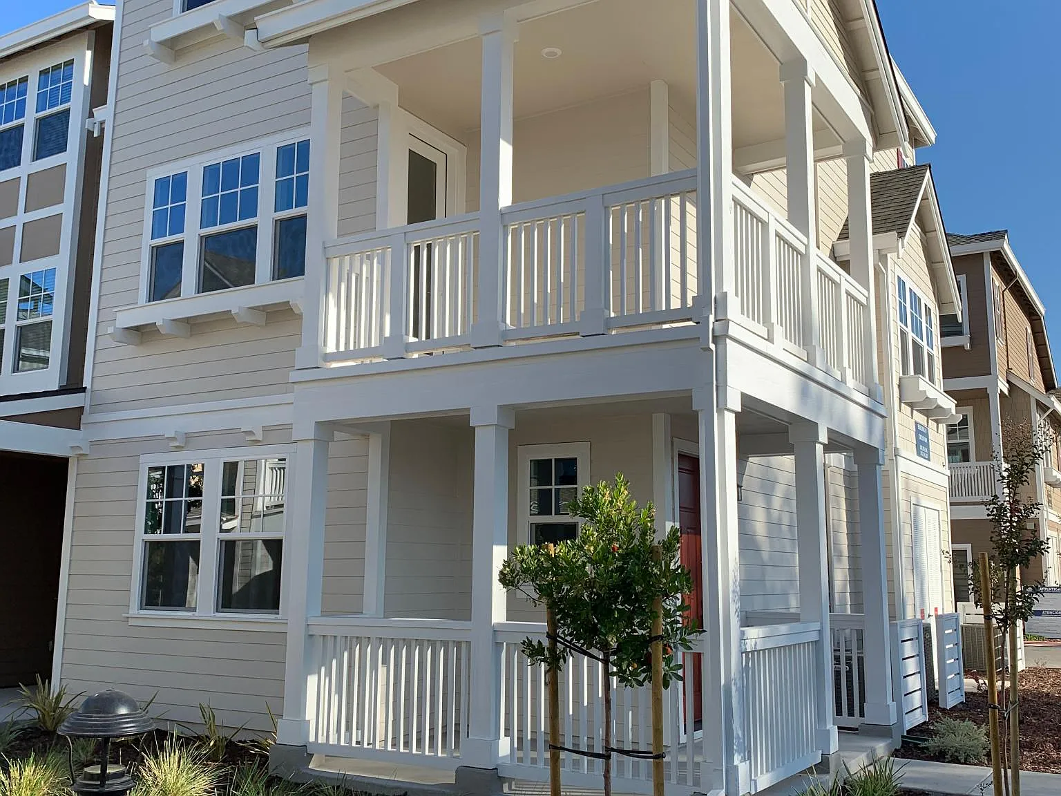 4 bed, 3.5 bath, 1908 sqft, $6,500 — Photo 2