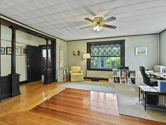 5th image of 49 Arnold St