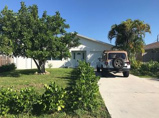 613 103rd Ave N, Naples, FL 34108