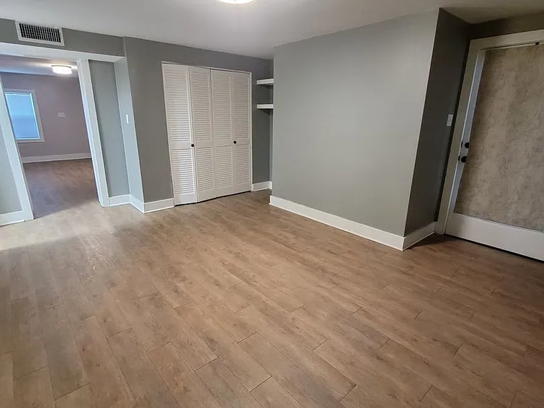 123 W Charlton St #1 — Photo 3