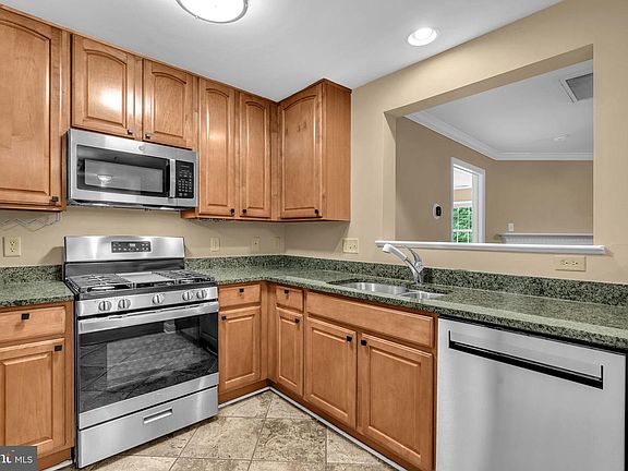 4th image of 45472 Westmeath Way Unit I12