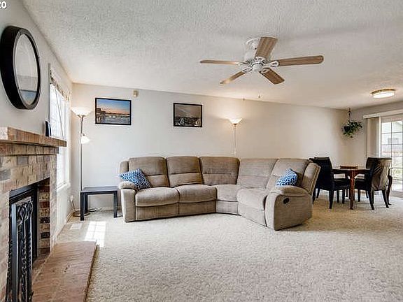 5th image of 4543 SE Wynnwood Dr